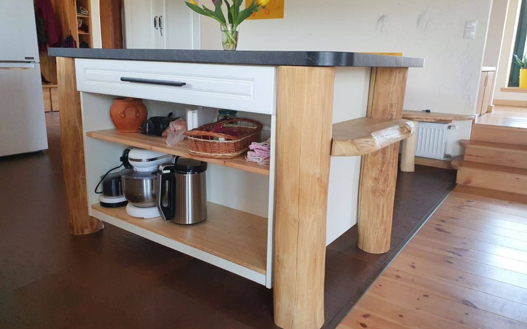 Béla konyhájába került egy kis sziget