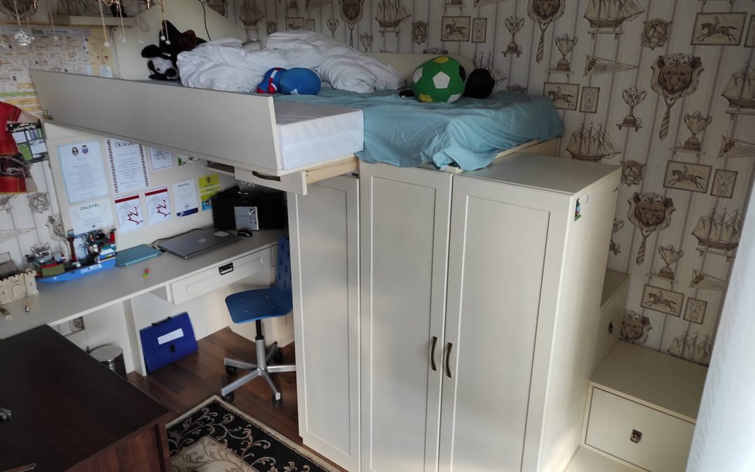 Szilárd kamasz fiai 1 szobában