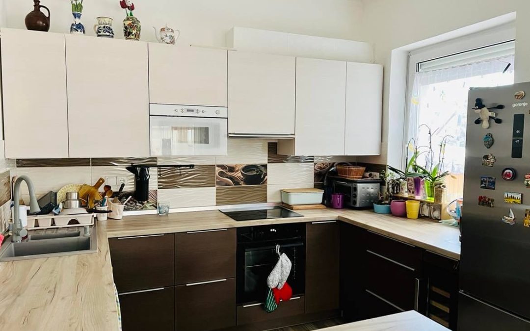 Edit és a megmentett konyhabútor